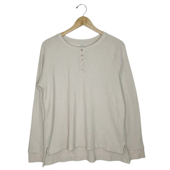 Z SUPPLY Thermal Waffle Long Sleeve Henley - Picture 3 of 7